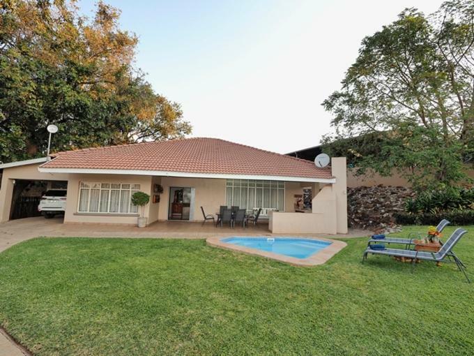 Poinsettia Family Cottage Hazyview Exteriér fotografie